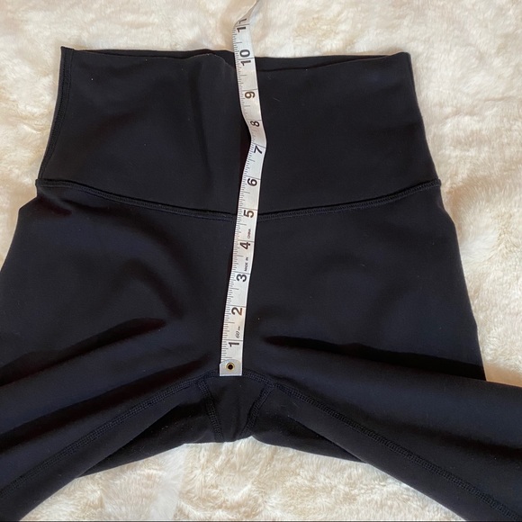 Lululemon Black High Rise Wunder Under Leggings 4 - Picture 6 of 9